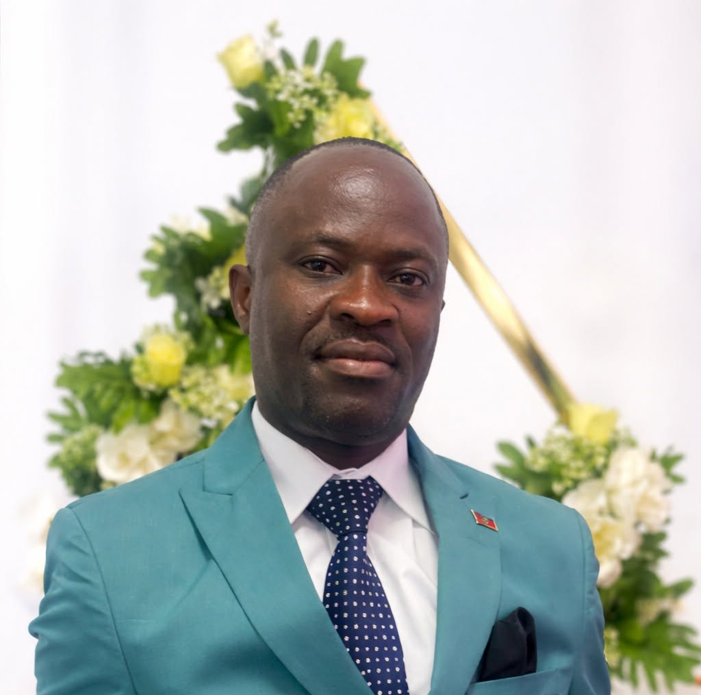 Portrait d'Ivon Manzambi, fondateur de Génération Multi Idées